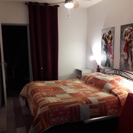 La Rebelle Bed & Breakfast Céret Exterior foto