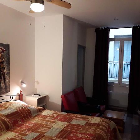 La Rebelle Bed & Breakfast Céret Exterior foto