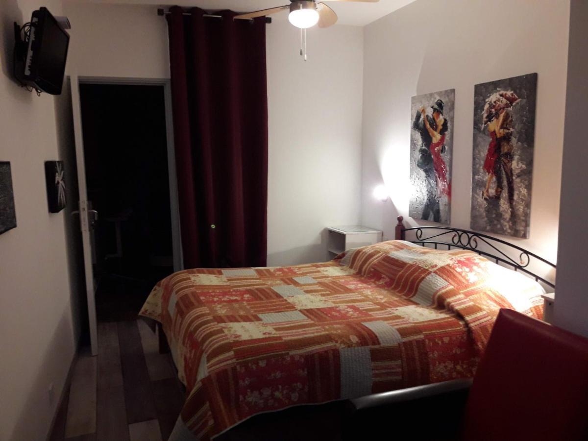 La Rebelle Bed & Breakfast Céret Exterior foto